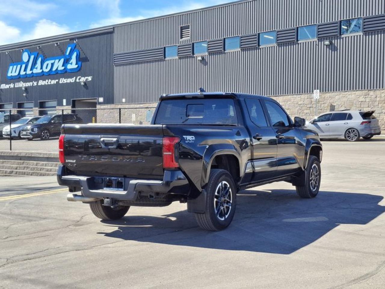 2024 Toyota Tacoma TRD Sport Crew 4X4 | 18" TRD Alloys | Sport Suspension | Heated Seats + Wheel and More ! Photo