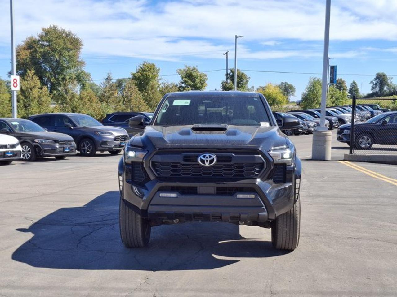 2024 Toyota Tacoma TRD Sport Crew 4X4 | 18" TRD Alloys | Sport Suspension | Heated Seats + Wheel and More ! Photo