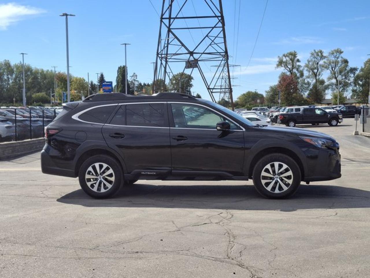 2025 Subaru Outback Touring AWD | Sunroof | Power Seat | Heated Wheel + Seats | Adaptive Cruise | Rear Camera and More ! Photo