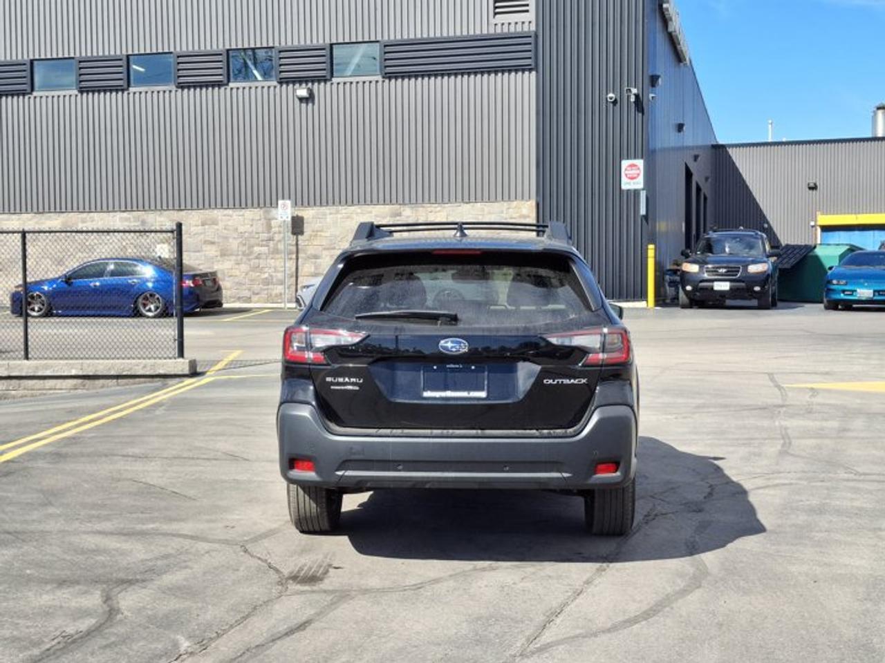 2025 Subaru Outback Touring AWD | Sunroof | Power Seat | Heated Wheel + Seats | Adaptive Cruise | Rear Camera and More ! Photo