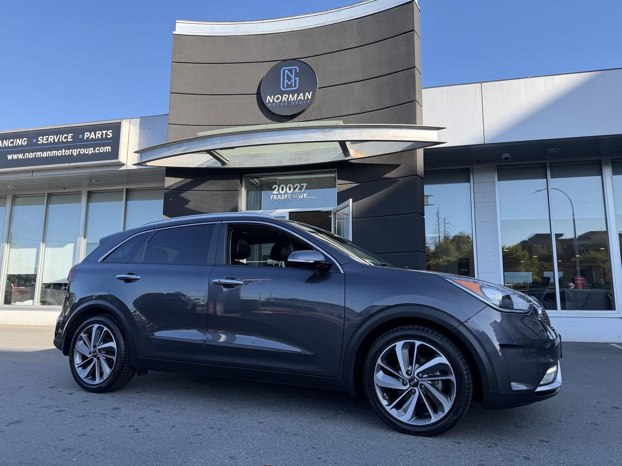 2019 Kia NIRO HYBRID SX Touring SUNROOF NAV HEAT/COOL LEATHR - Photo #1