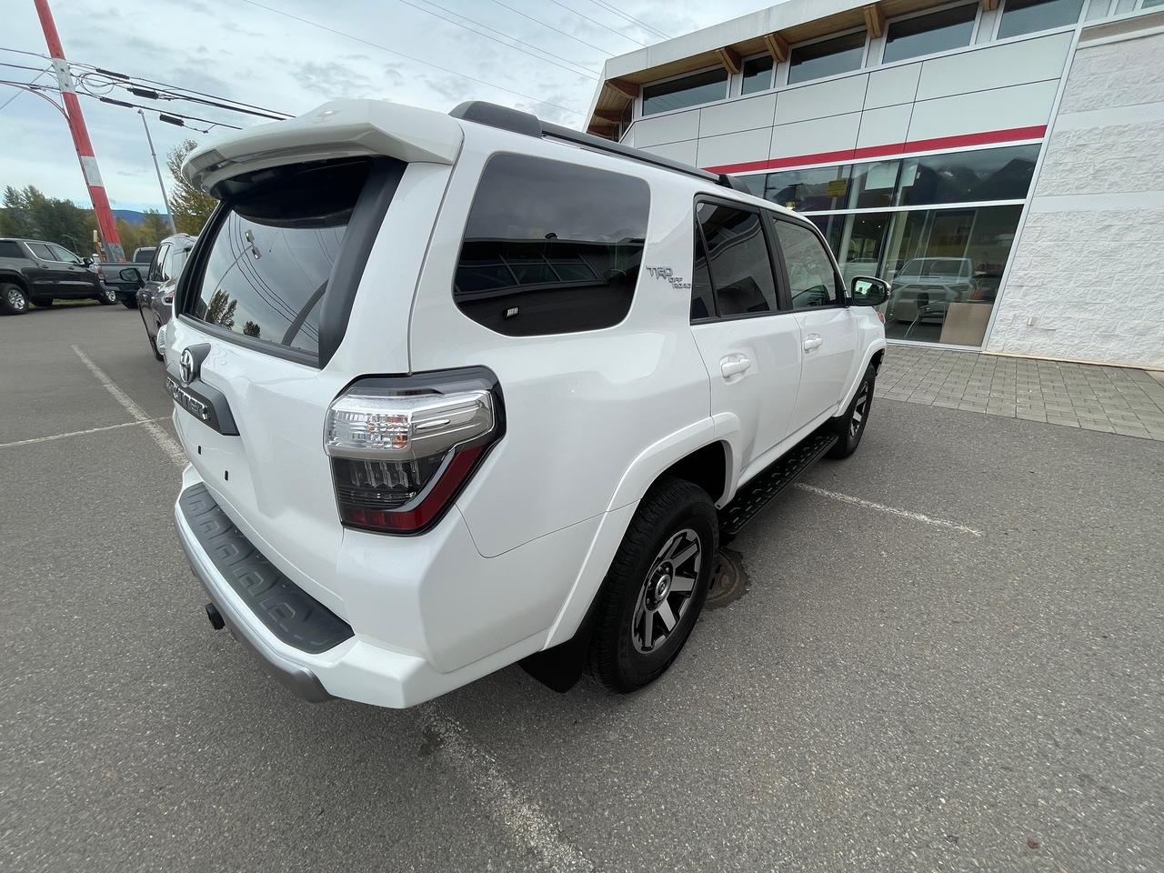 2021 Toyota 4Runner  Photo3