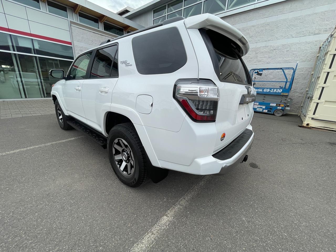 2021 Toyota 4Runner  Photo2