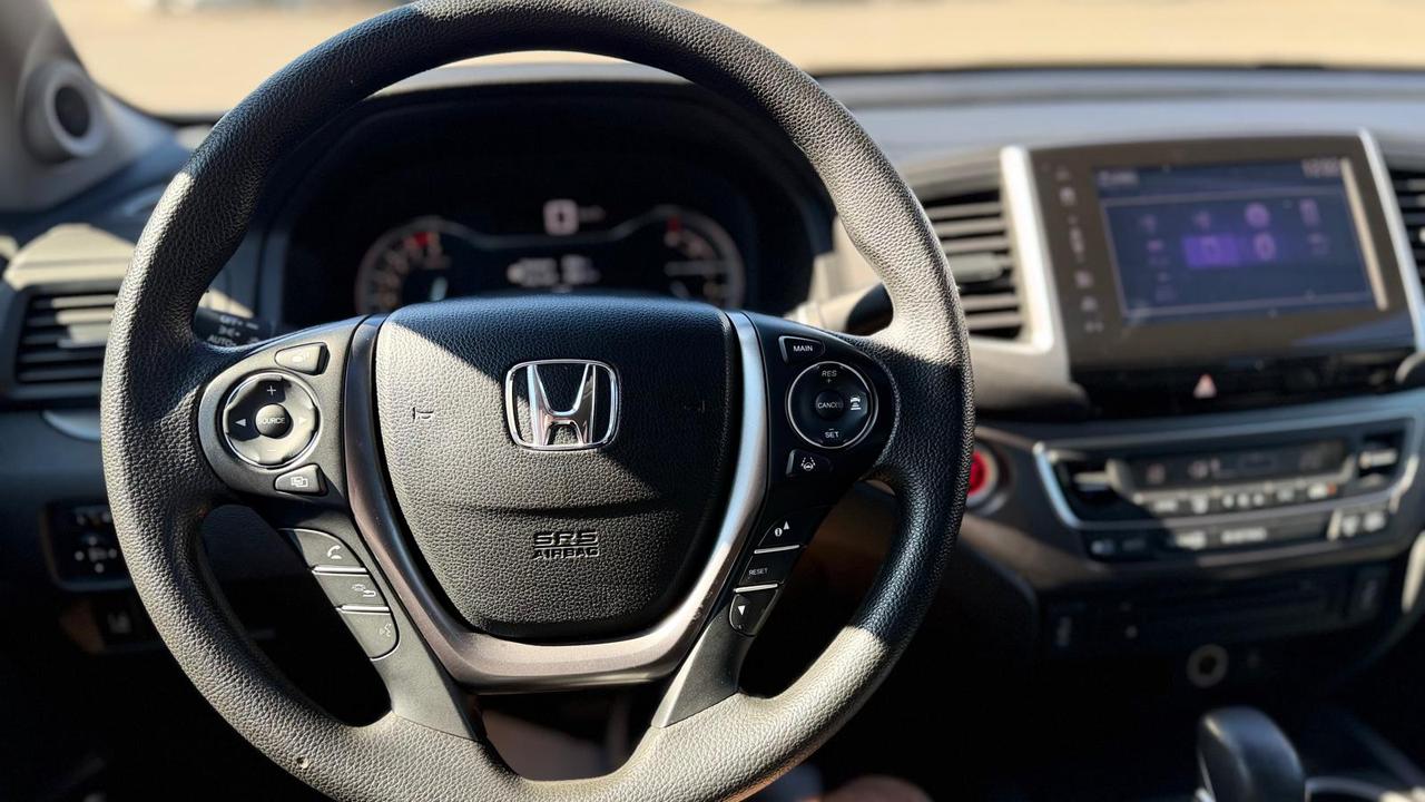 2017 Honda Ridgeline 4WD Crew CAB Sport Photo