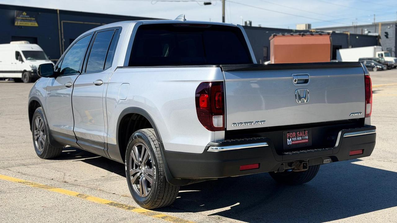 2017 Honda Ridgeline 4WD Crew CAB Sport Photo