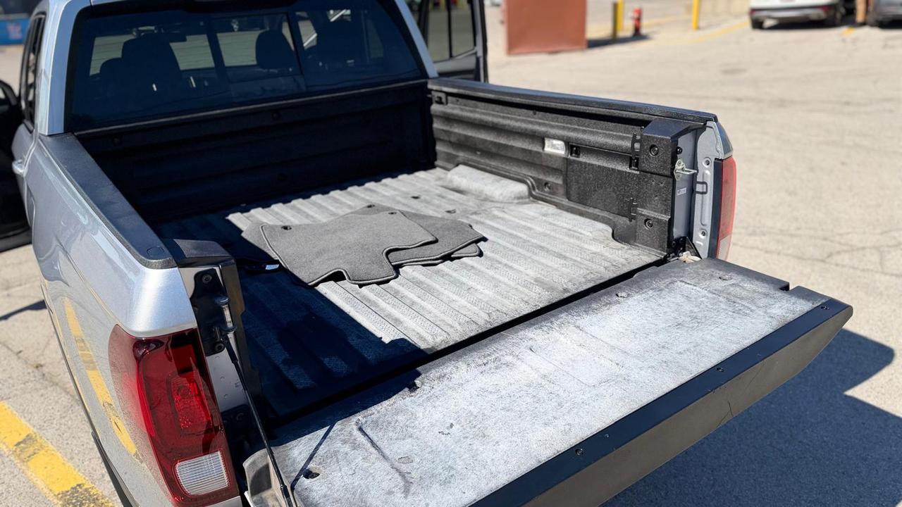 2017 Honda Ridgeline 4WD Crew CAB Sport Photo