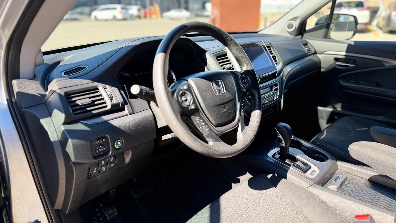 2017 Honda Ridgeline 4WD Crew CAB Sport Photo