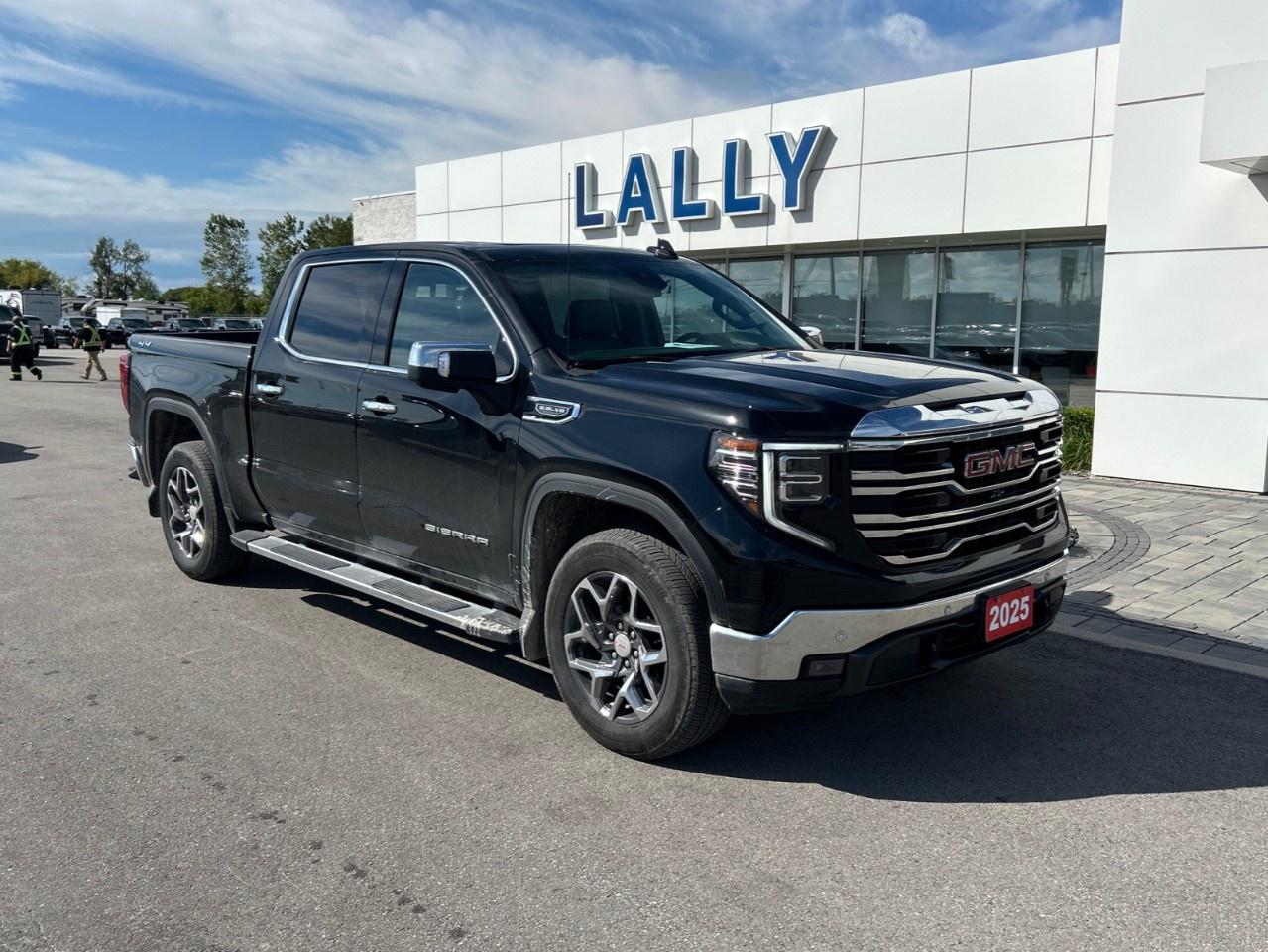 2025 GMC Sierra 1500 Crew Cab Short Box 4-Wheel Drive SLT Photo0
