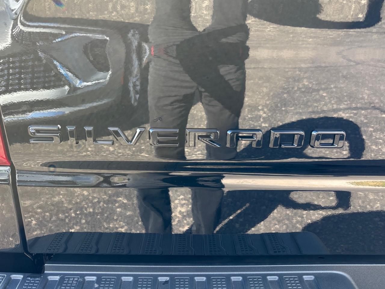 2026 Chevrolet Silverado 1500 High Country New 5 Passenger Diesel Powered Crew Cab 4X4 Truck with a Power Sunroof, Heated and Ventilated Front Seats, Heated Second Row Outboard Seats, Heated Steering Wheel, Adaptive Cruise Control, Power Retra Photo