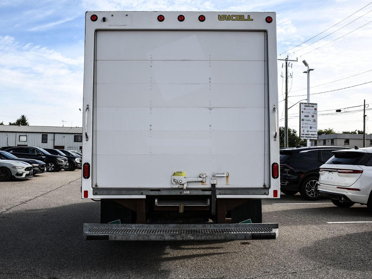 2025 Ford E-Series Cutaway E-450 DRW 158" WB Photo