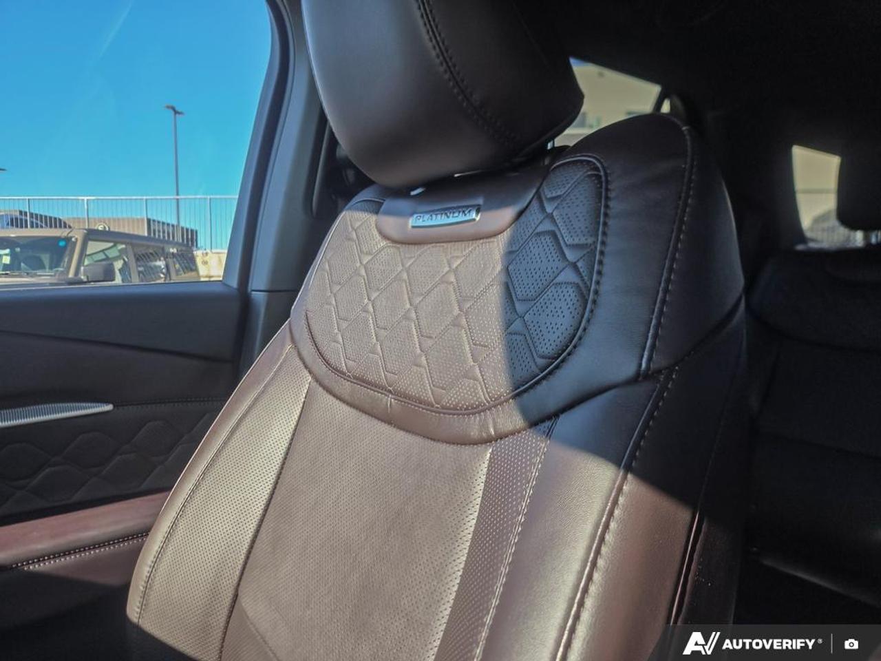 2026 Ford Explorer Platinum 5.59% AVAILABLE! | PREMIUM LUXURY | ONE OWNER Photo