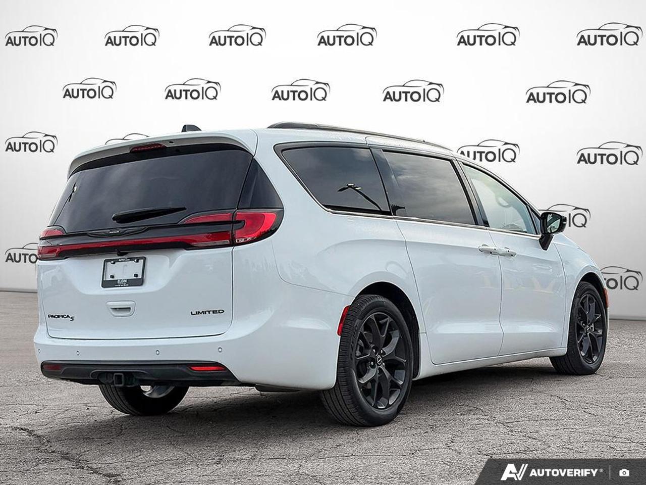 2026 Chrysler Pacifica Limited POWER MOONROOF | POWER LIFTGATE Photo