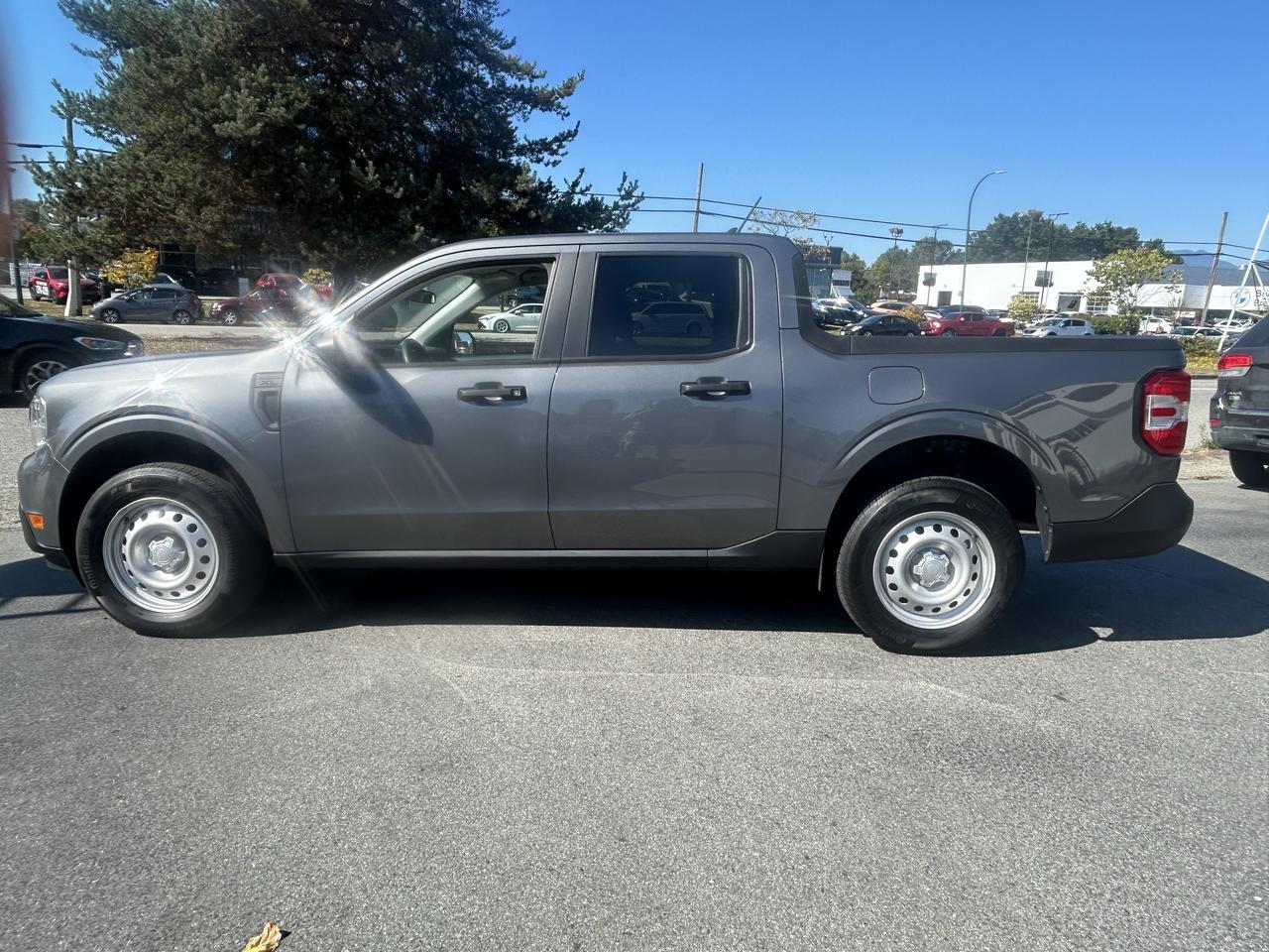 2024 Ford Maverick XL - Photo #3