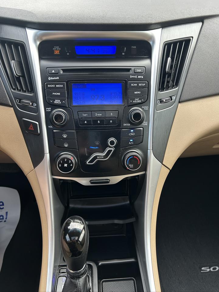 2012 Hyundai Sonata GLS Photo