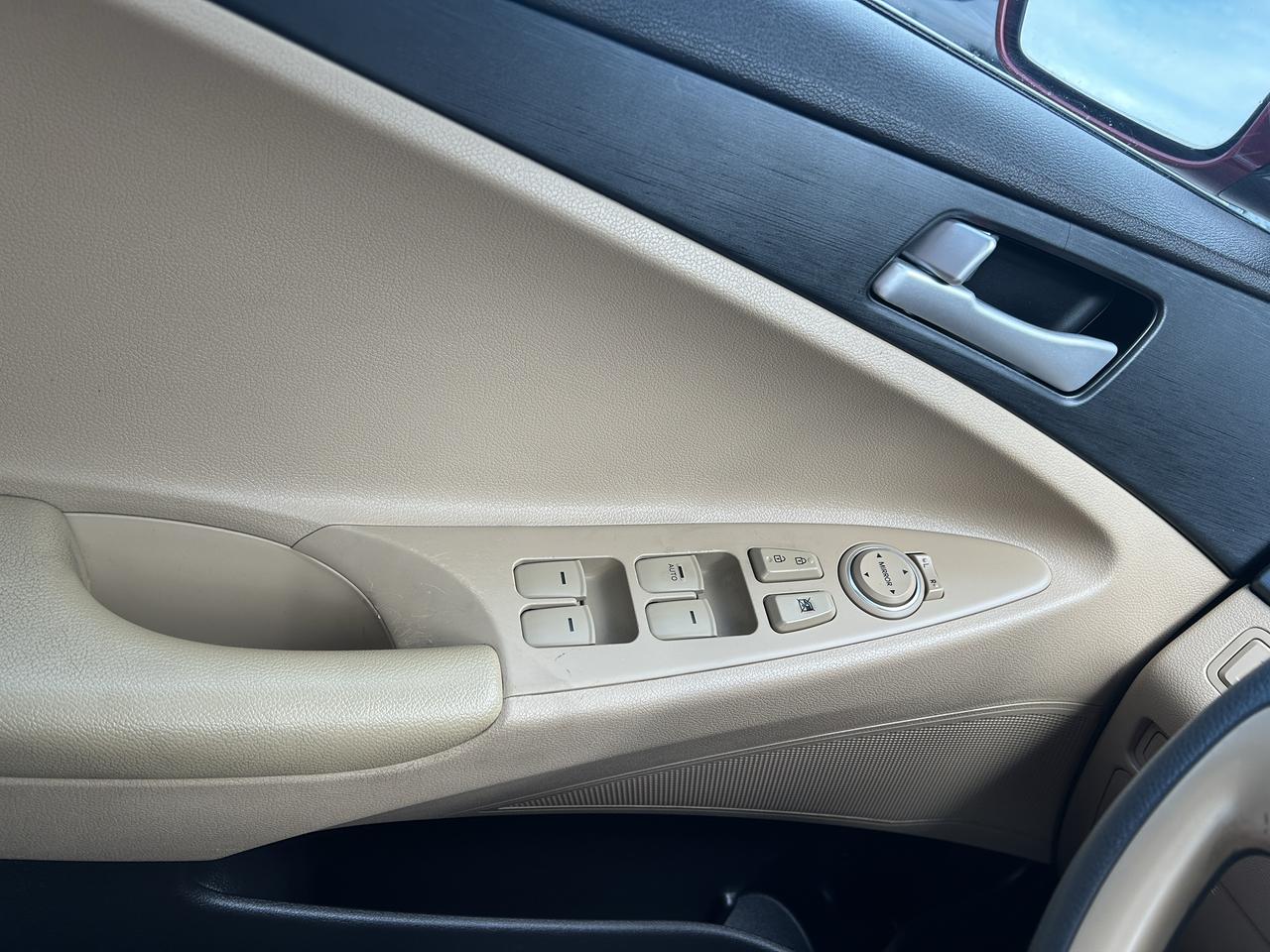 2012 Hyundai Sonata GLS Photo