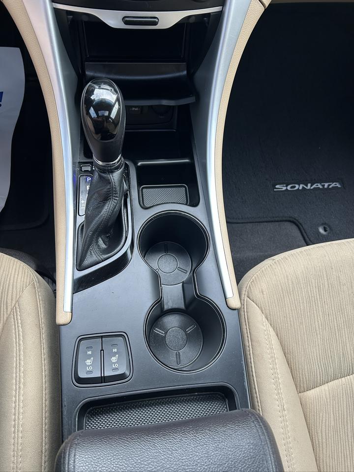 2012 Hyundai Sonata GLS Photo