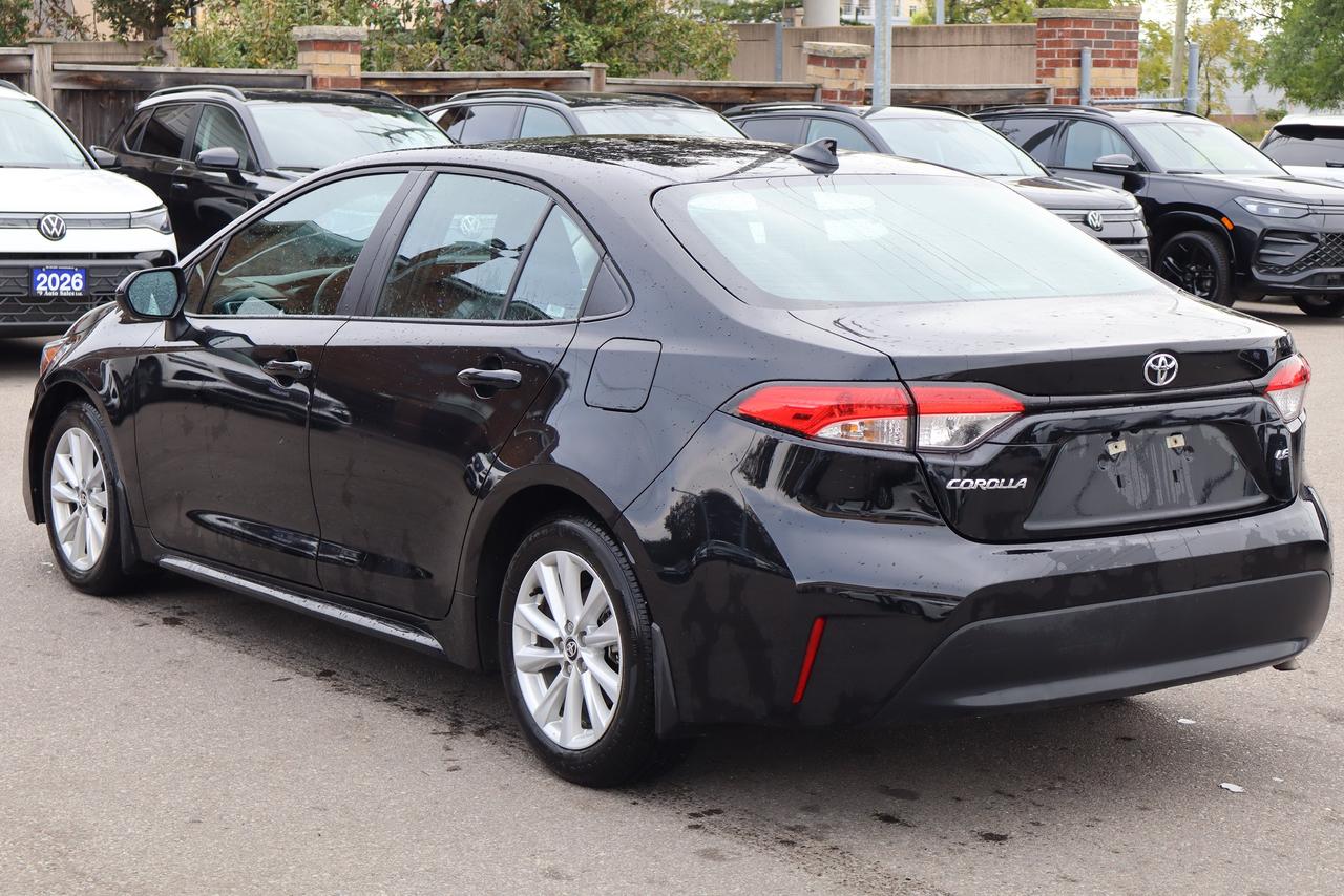2026 Toyota Corolla LE Photo3