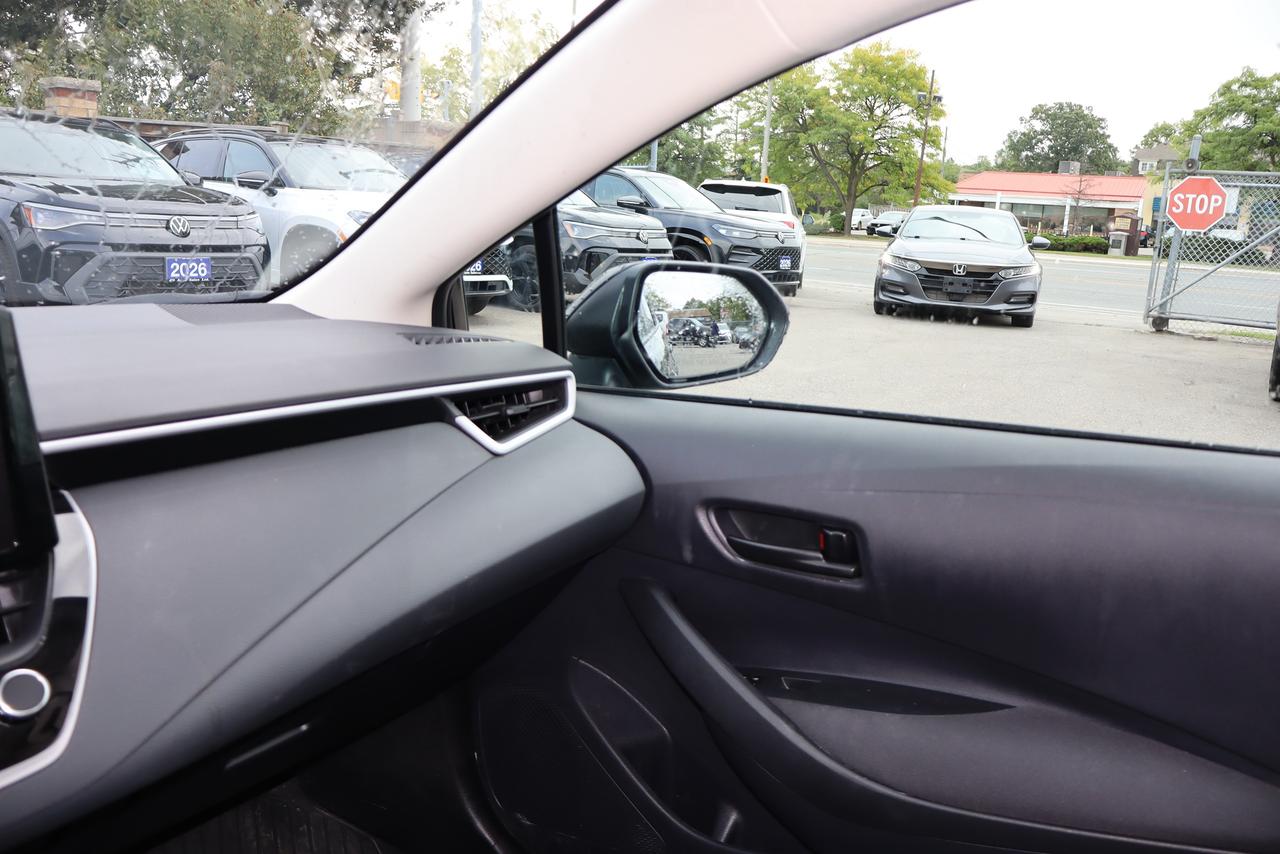 2026 Toyota Corolla LE Photo
