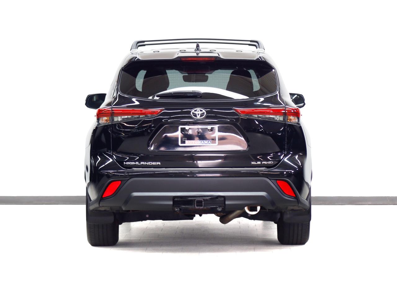 2021 Toyota Highlander XLE AWD | Moonroof | Leather | ACC | BSM | CarPlay