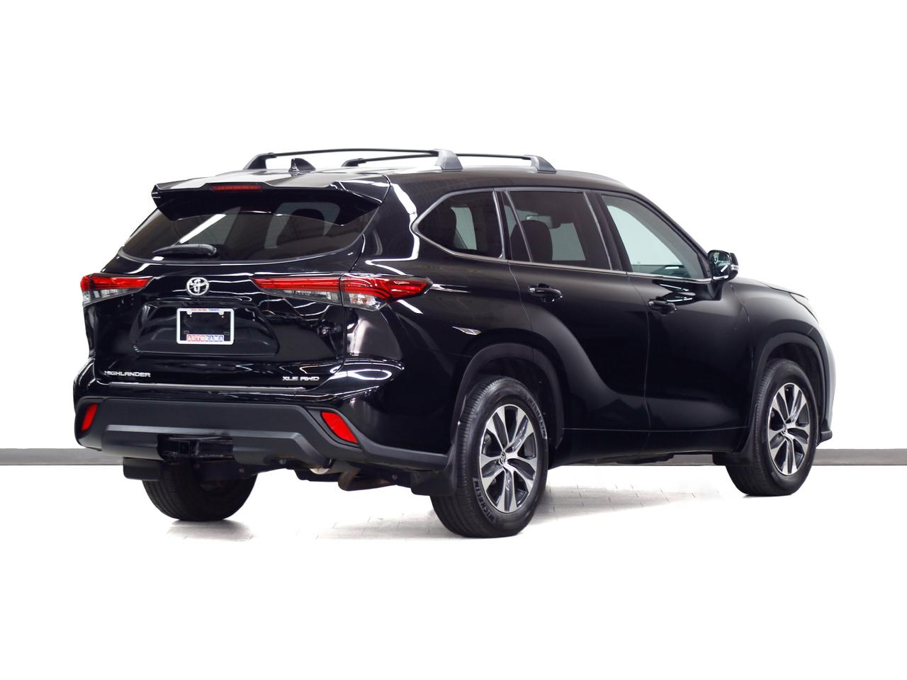 2021 Toyota Highlander XLE AWD | Moonroof | Leather | ACC | BSM | CarPlay