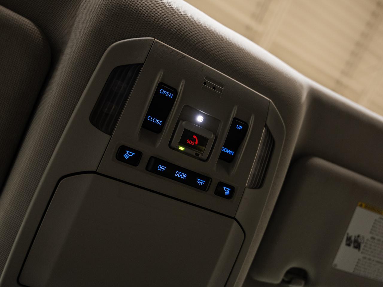 2021 Toyota Highlander XLE AWD | Moonroof | Leather | ACC | BSM | CarPlay