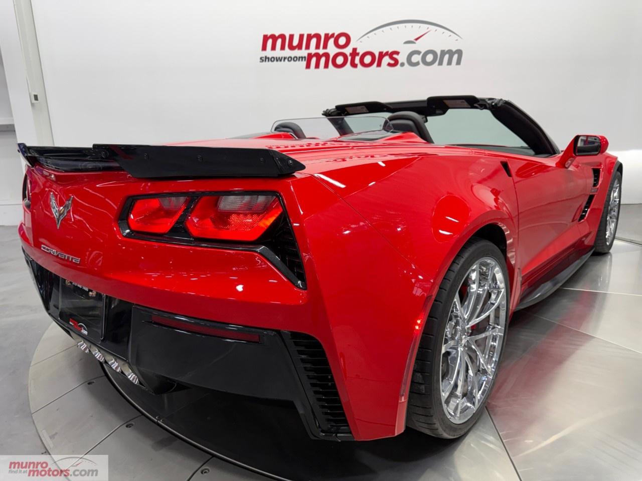 2017 Chevrolet Corvette Grand Sport Convertible 2LT Photo