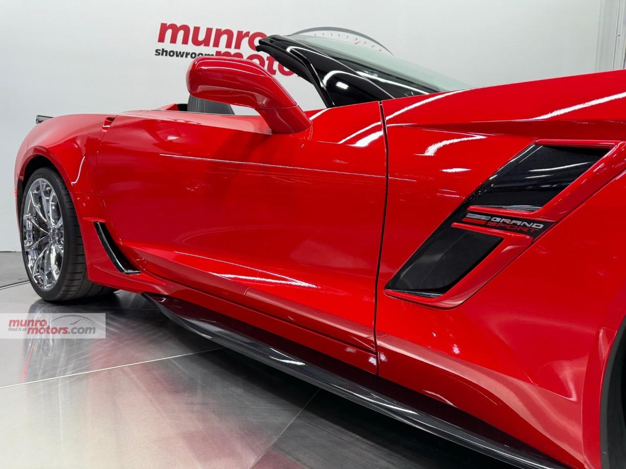 2017 Chevrolet Corvette Grand Sport Convertible 2LT Photo