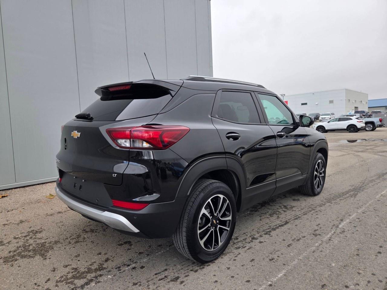 2025 Chevrolet TrailBlazer AWD 4dr LT Photo