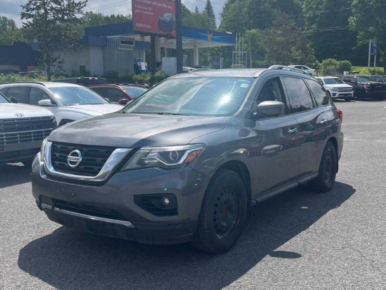 2017 Nissan Pathfinder * S TRIM * NO ACCIDENTS * 4X4 " Photo