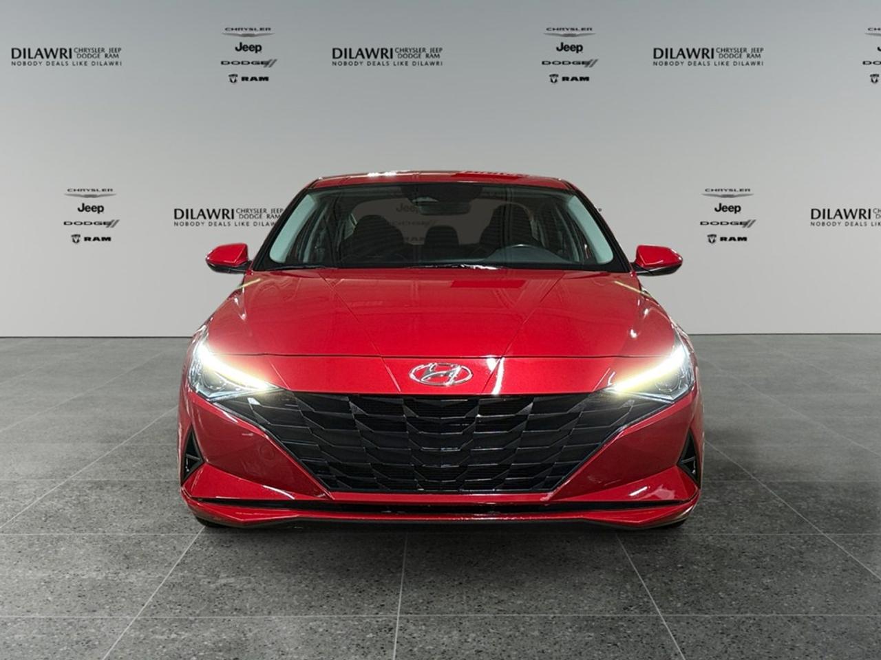 2022 Hyundai Elantra Preferred IVT Photo