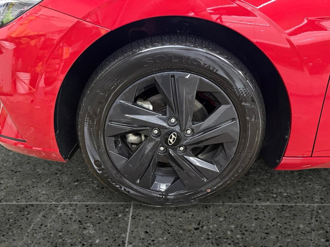 2022 Hyundai Elantra Preferred IVT Photo