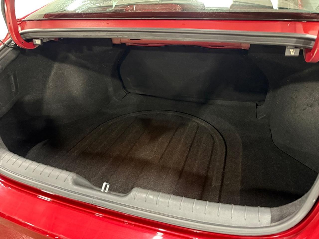 2022 Hyundai Elantra Preferred IVT Photo