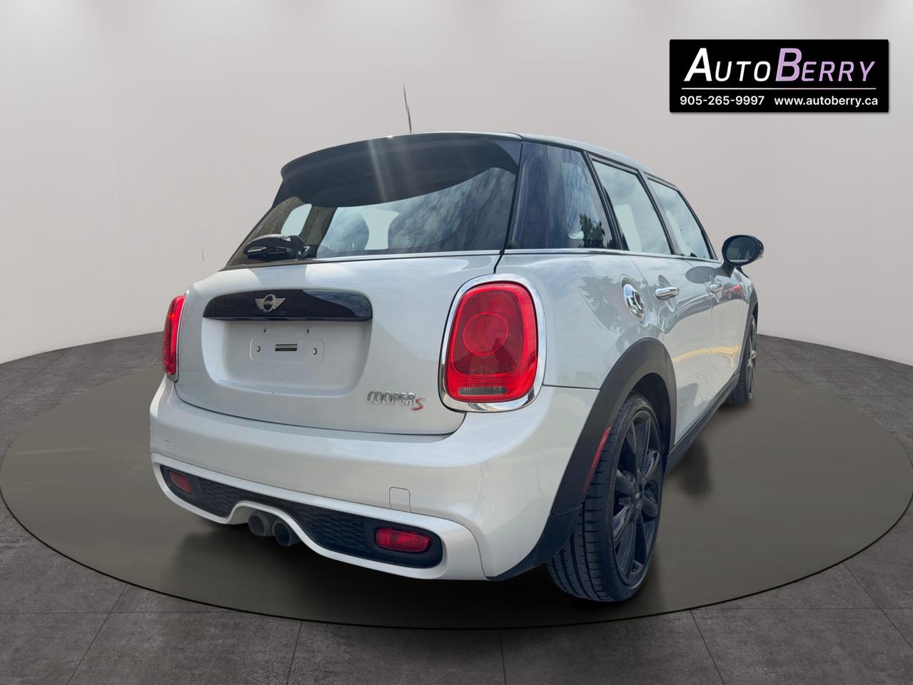 2015 MINI Cooper 5 Door 5dr HB S Photo