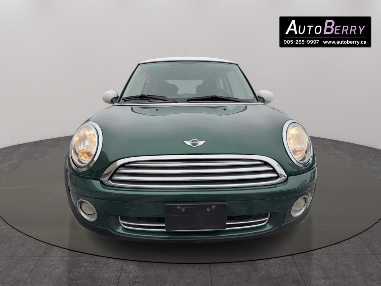 2012 MINI Cooper 2dr Cpe Classic Photo2