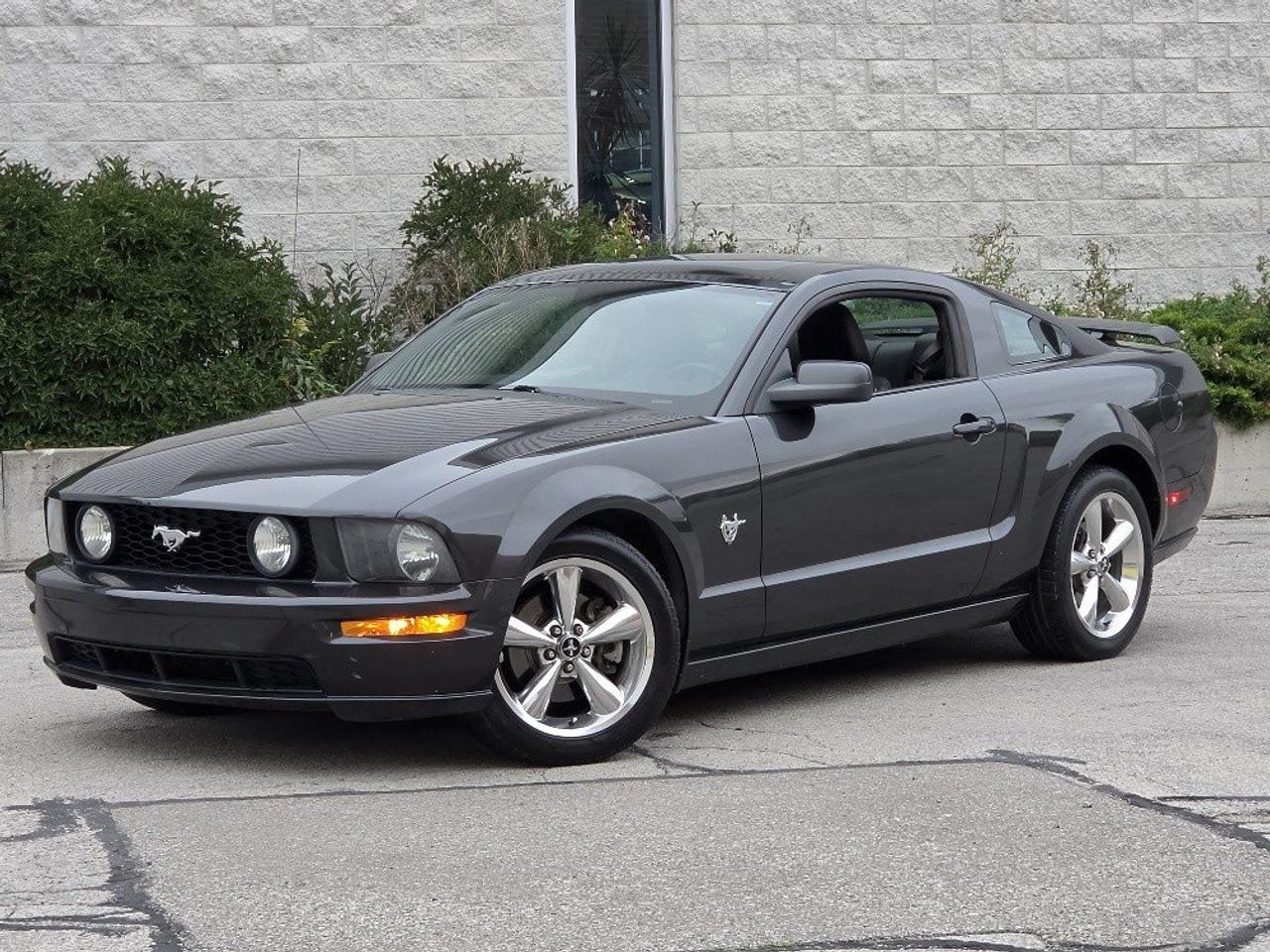2009 Ford Mustang GT COUPE **5 SPEED MANUAL-GLASS ROOF-LEATHER-CERTIFIED** Photo1