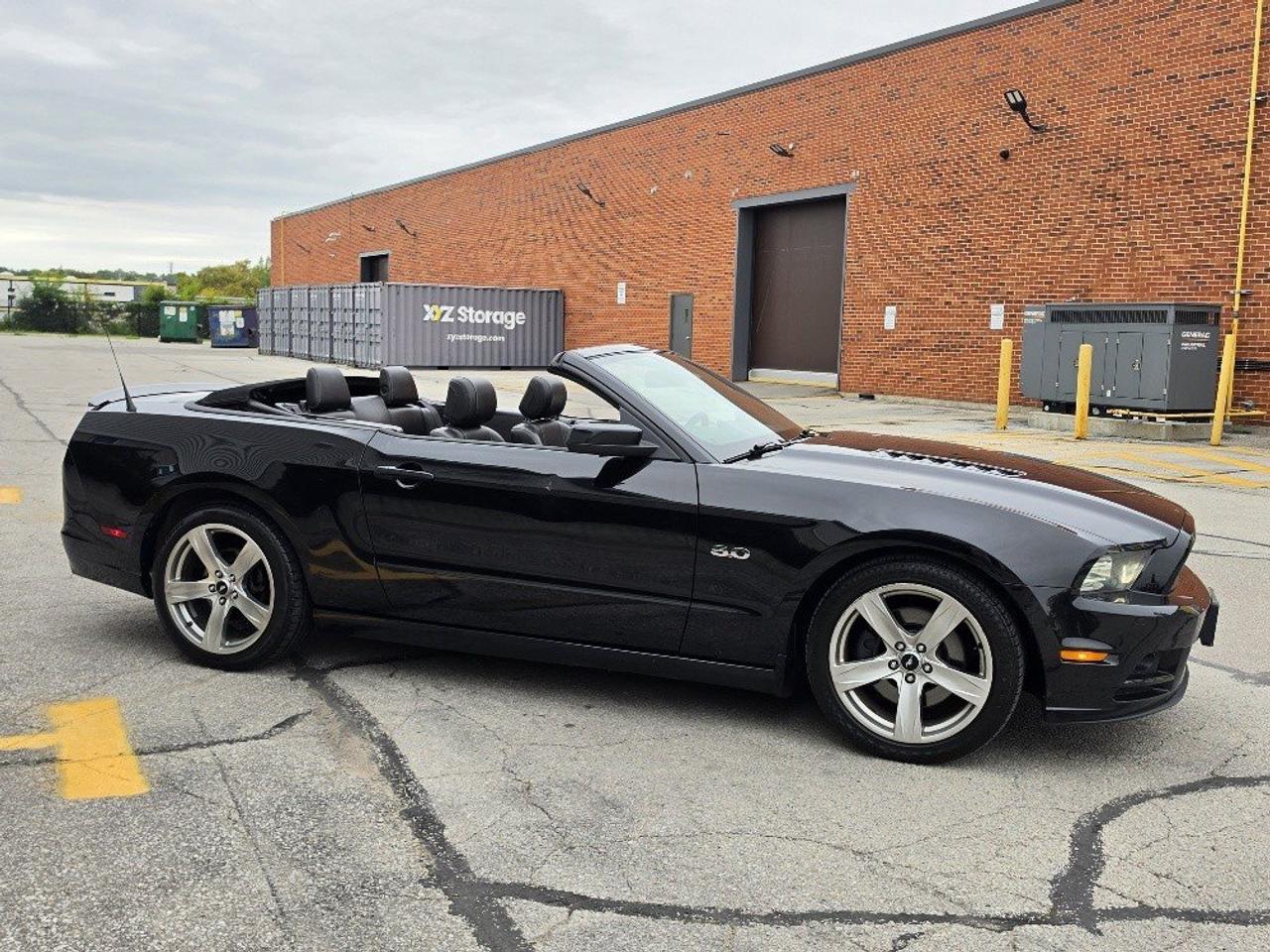 2014 Ford Mustang GT CONVERTIBLE **AUTO-LEATHER-MAGNAFLOW EXHAUST** Photo