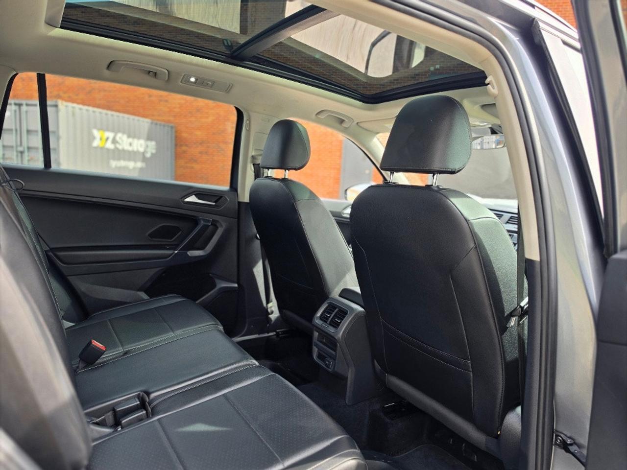 2020 Volkswagen Tiguan COMFORTLINE 4MOTION-LEATHER-SUNROOF Photo