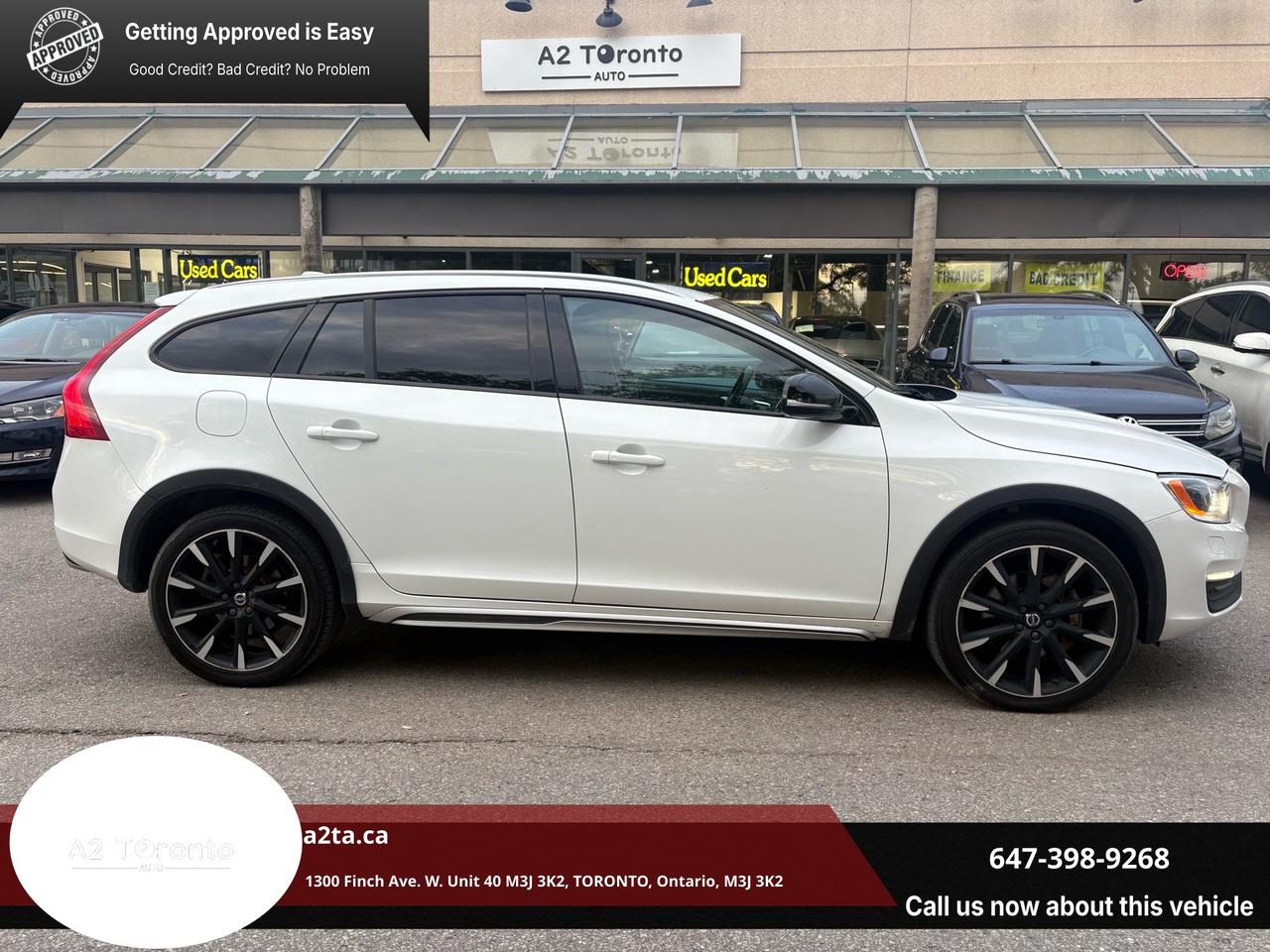 2018 Volvo V60 Cross Country PREMIER Photo