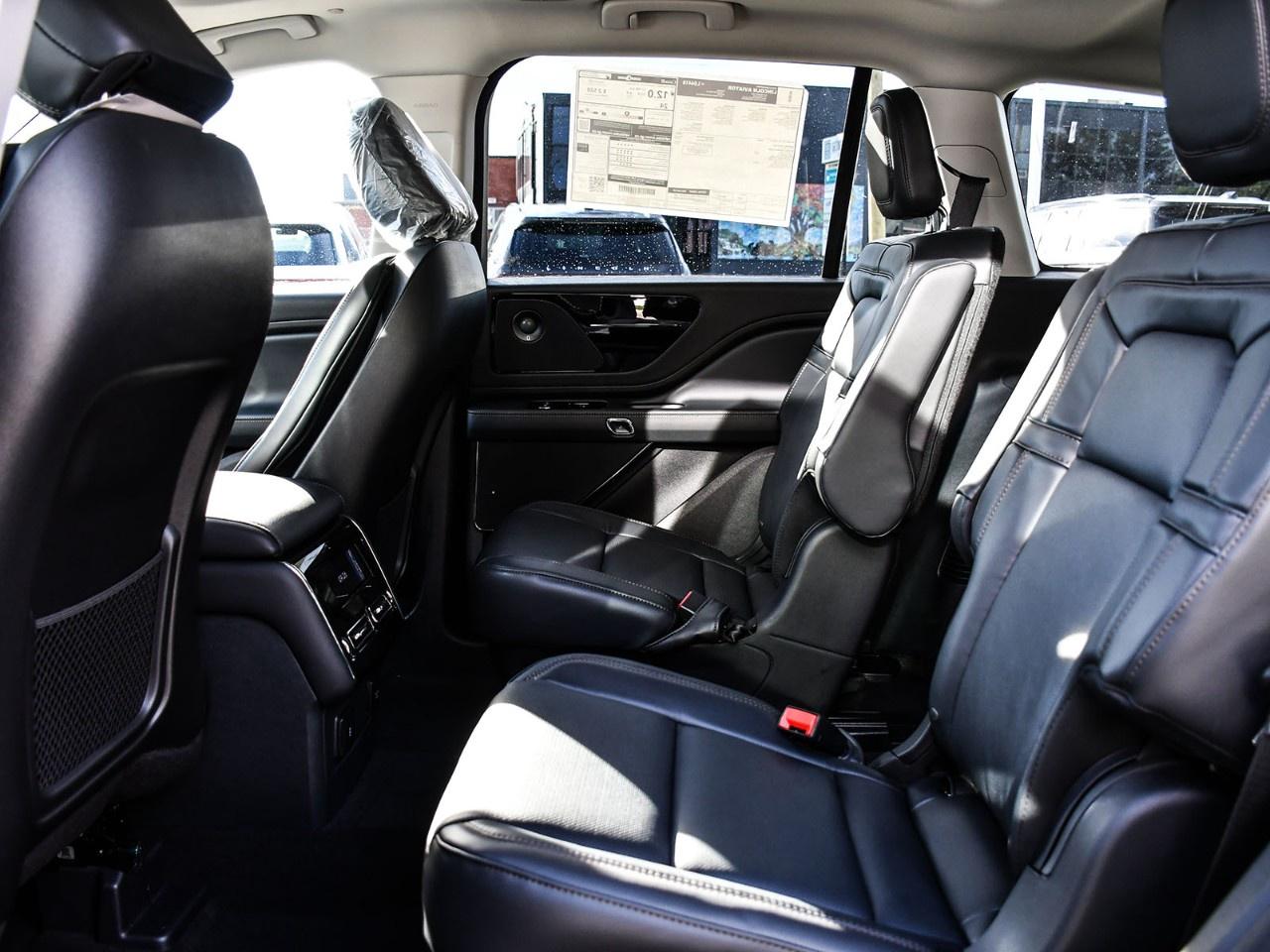 2027 Lincoln Aviator Reserve AWD Photo