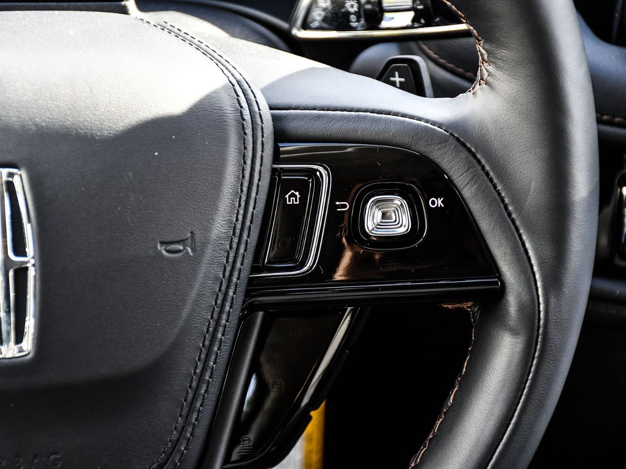 2027 Lincoln Aviator Reserve AWD Photo