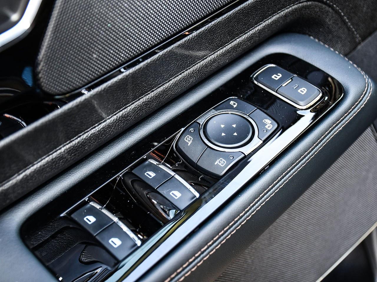 2027 Lincoln Aviator Premiere AWD Photo