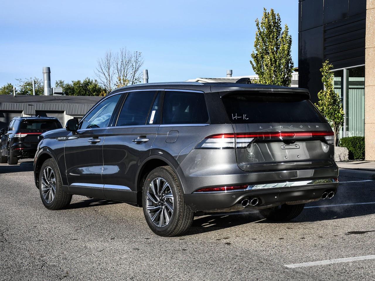 2027 Lincoln Aviator Premiere AWD Photo