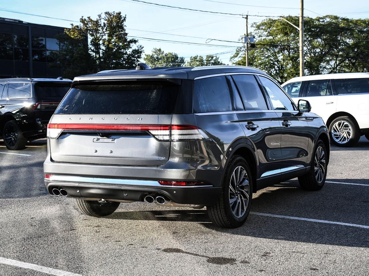 2027 Lincoln Aviator Premiere AWD Photo