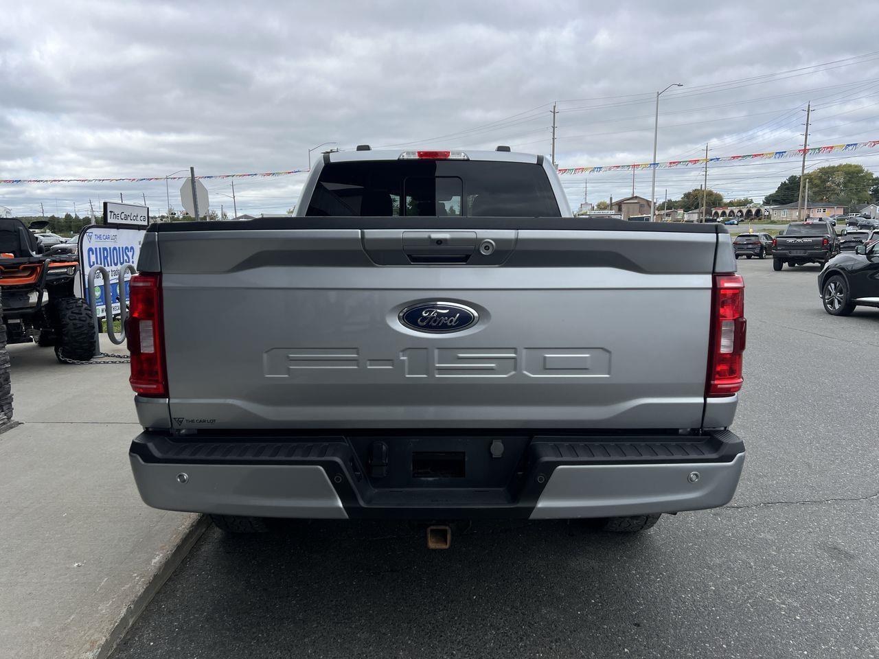 2023 Ford F-150 XLT 4x4, HEATED SEATS, SIRIUS XM, REVERSE CAM, NAV, POWER TAILGATE!! Photo