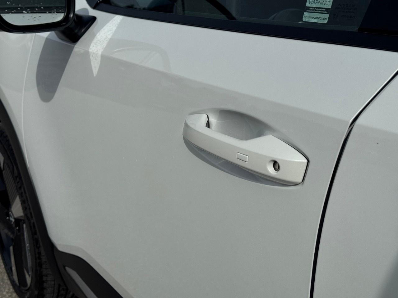 2027 Nissan Kicks SR Premium AWD Photo