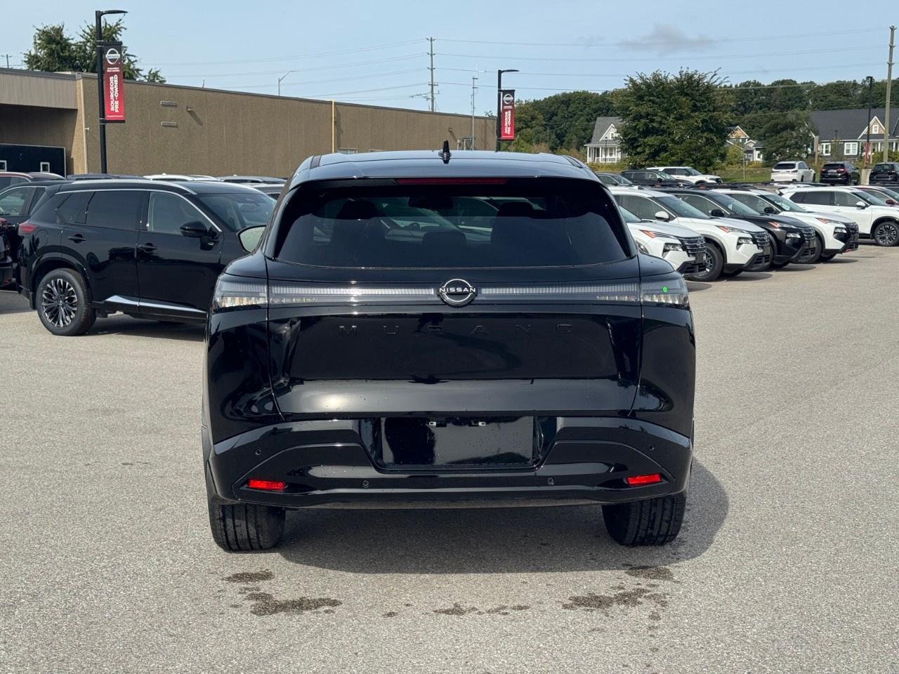 2027 Nissan Murano Dark Armor AWD Photo