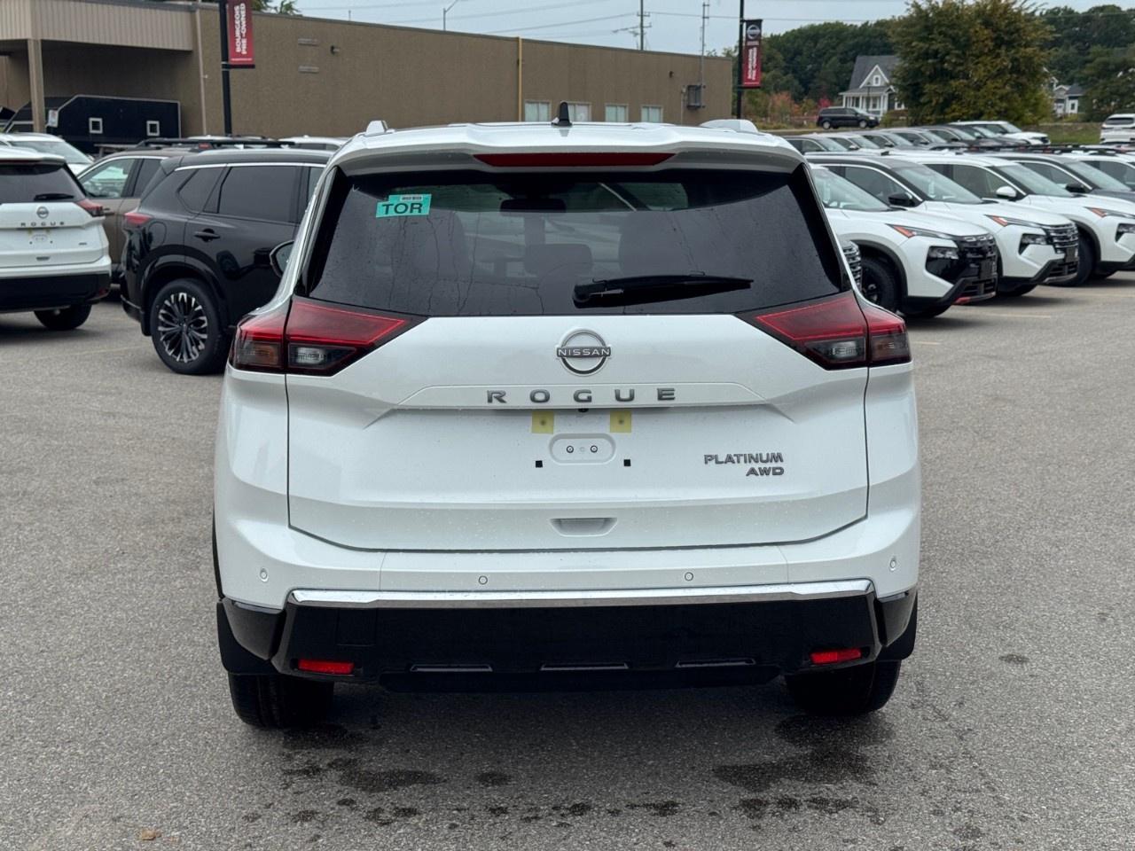 2026 Nissan Rogue AWD Platinum Photo