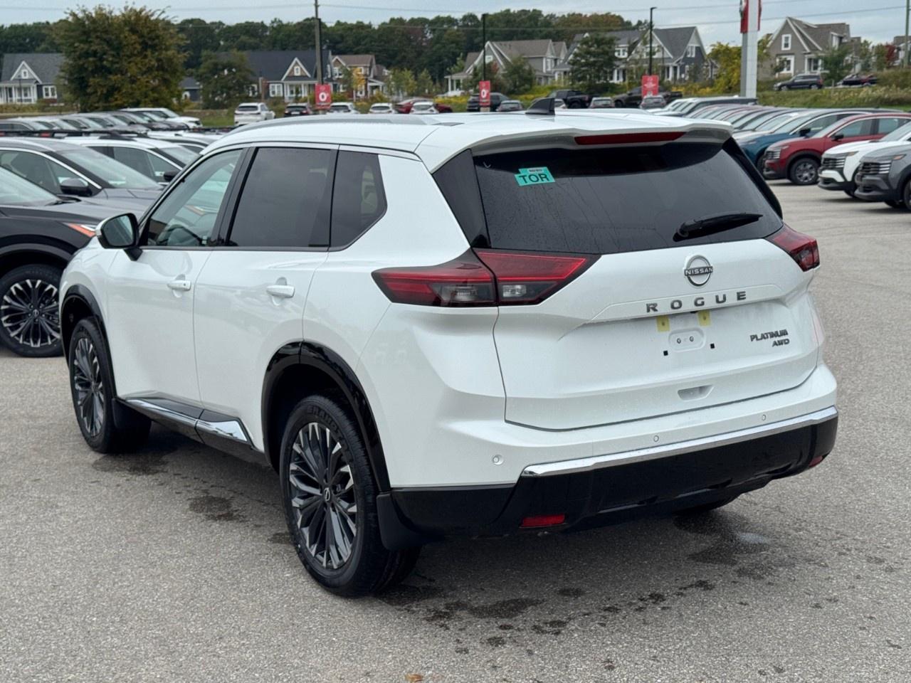 2026 Nissan Rogue AWD Platinum Photo