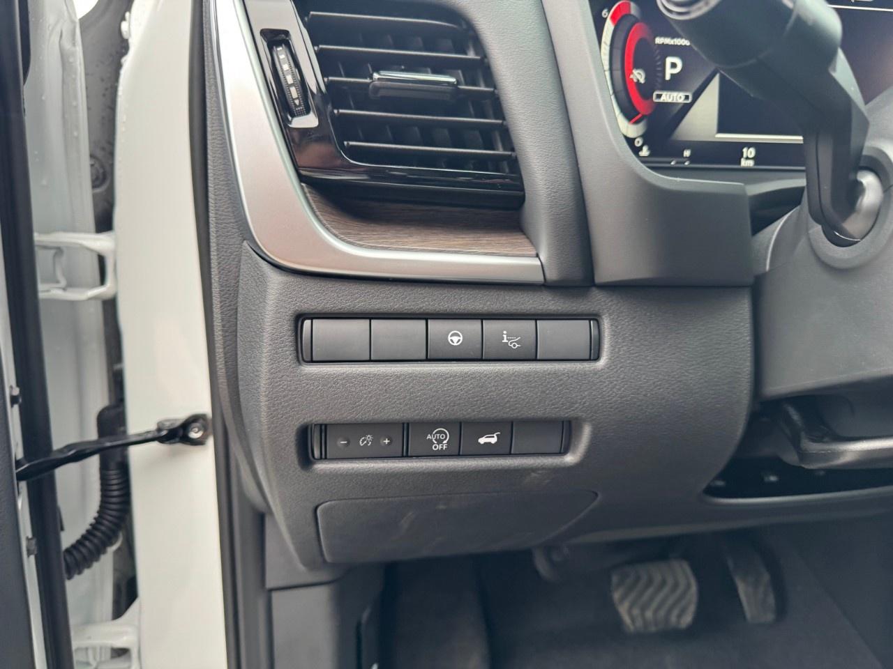 2026 Nissan Rogue AWD Platinum Photo