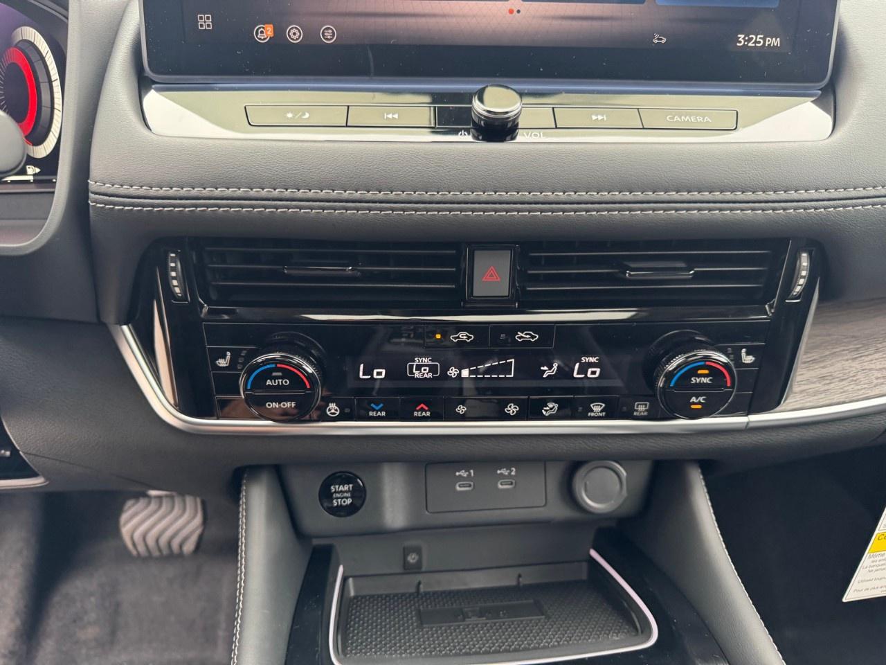 2026 Nissan Rogue AWD Platinum Photo